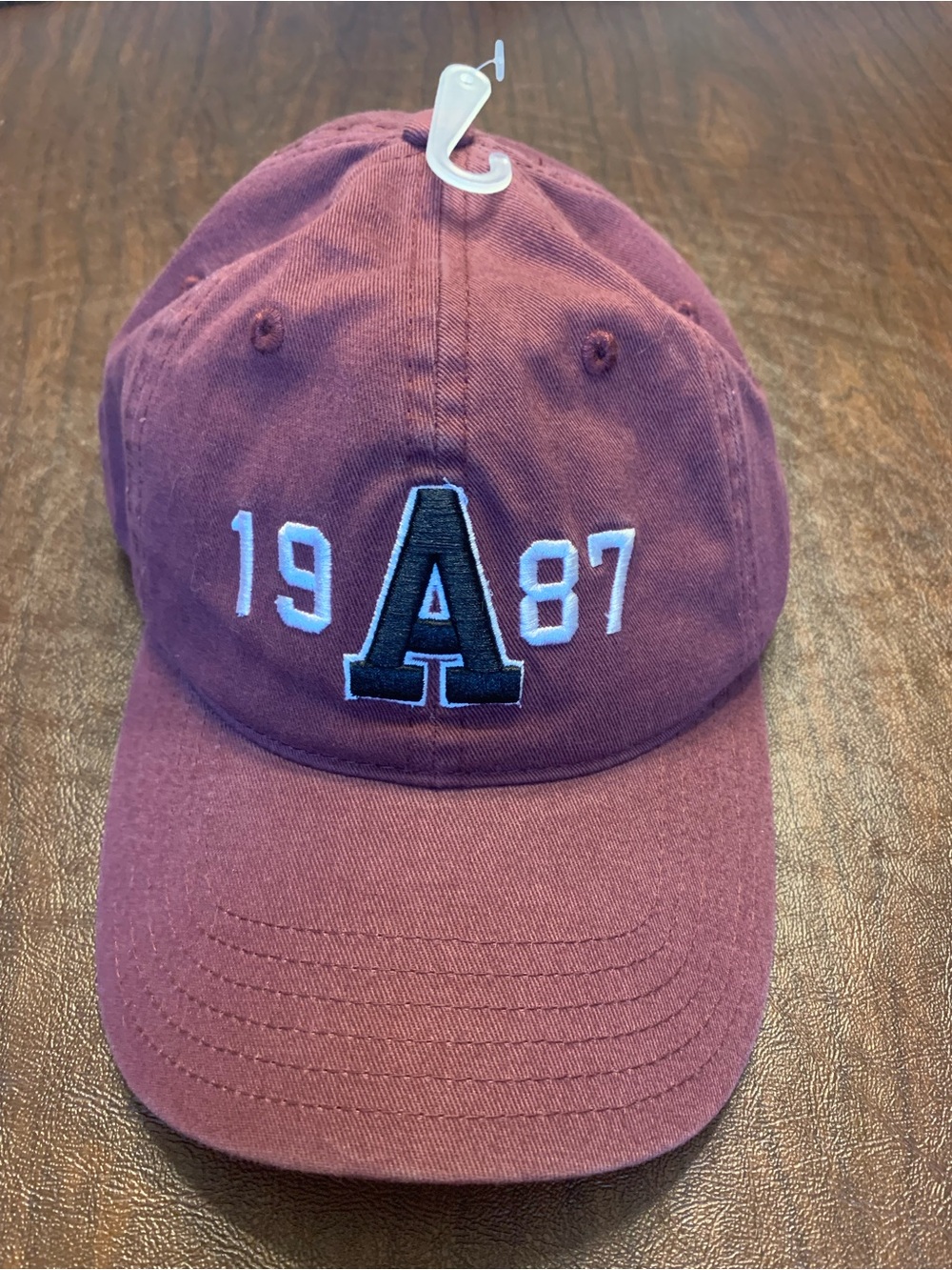 Men’s Aeropostale NWT Maroon Embroidered Baseball Cap
